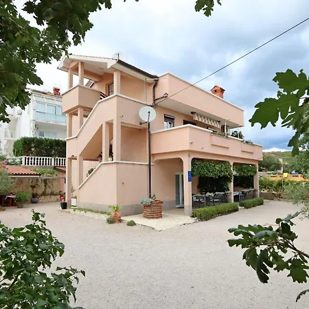 Apartments With A Parking Space Kornic, Krk - 415 Kornic