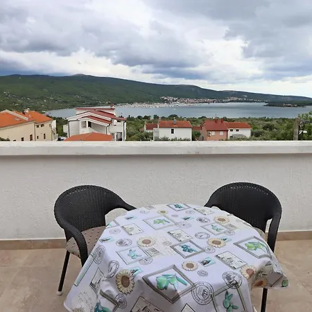 Apartments With A Parking Space Kornic, Krk - 415 Apartment Kornic