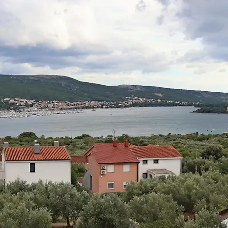 Apartment Apartments With A Parking Space Kornic, Krk - 415 *