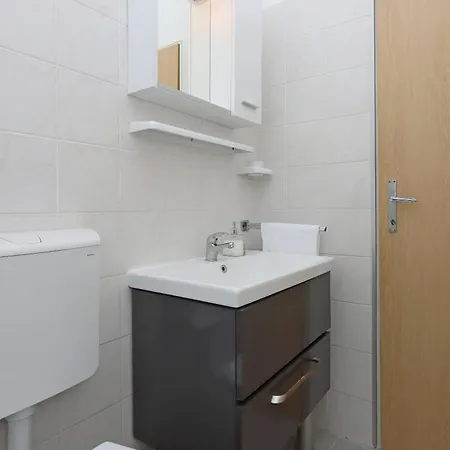 Apartment Apartments With A Parking Space Kornic, Krk - 415 Kornic