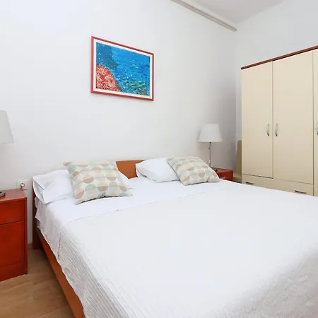 Appartement With Parking Space Kornic, Krk - 415 *
