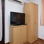 With Parking Space Kornic, Krk - 415 Appartement Kornić